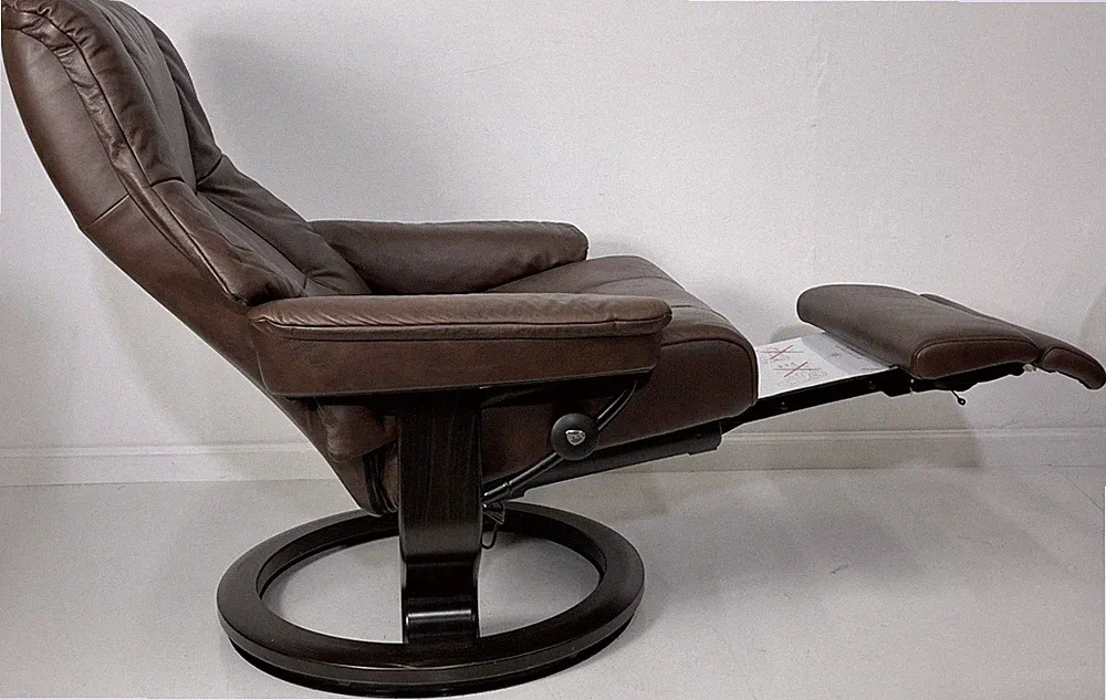Ekornes Stressless "MAYFAIR Large" "Chocolate" Brown Leather Recliner Chair